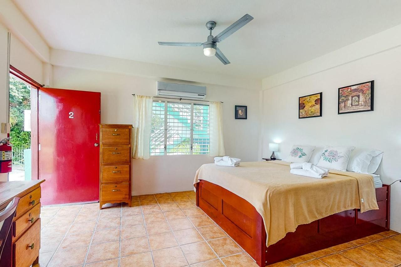 Willow 2 At Island Cabanas Gold Standard Certified Caye Caulker Exterior foto